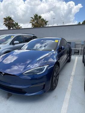 Deep Blue Metallic 2022 Tesla Model S Plaid
