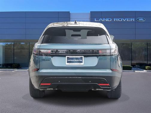 2026 Land Rover Range Rover Velar P250 SE R-Dynamic