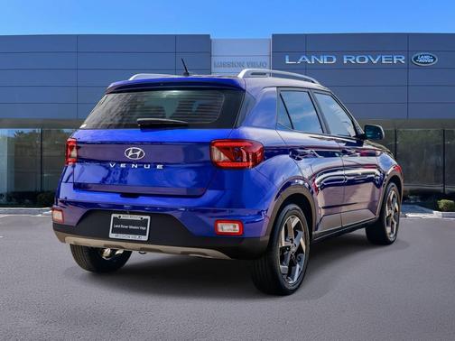 2023 Hyundai VENUE Limited