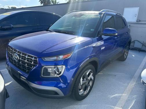 2023 Hyundai VENUE Limited