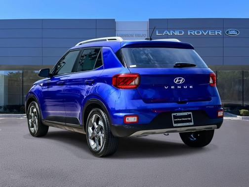2023 Hyundai VENUE Limited
