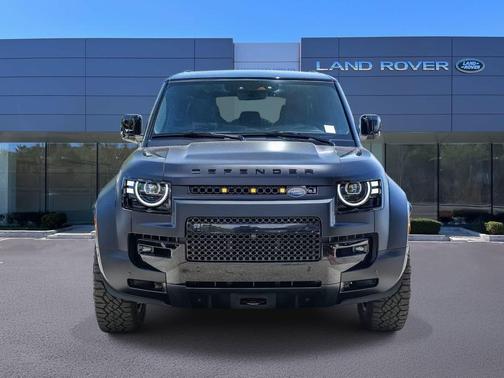 Narvik Black 2026 Land Rover Defender P635 OCTA Black