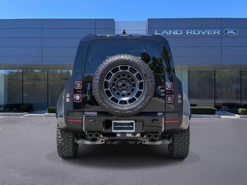 Narvik Black 2026 Land Rover Defender P635 OCTA Black