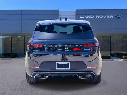 Santorini Black Metallic 2026 Land Rover Range Rover Sport SE