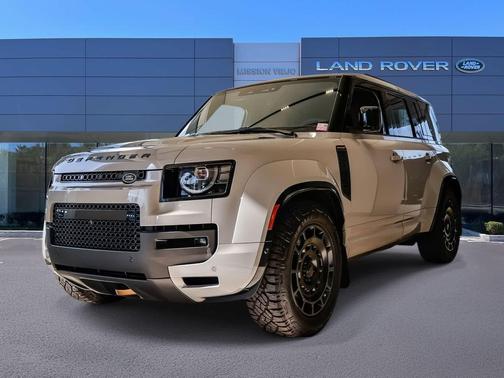 2026 Land Rover Defender P635 OCTA