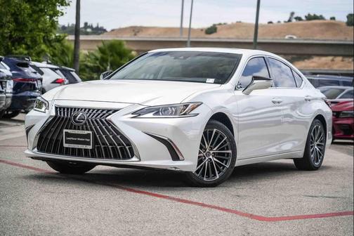 Eminent White Pearl 2024 Lexus ES 300h Base