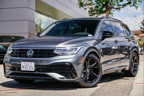 2023 Volkswagen Tiguan 2.0T SE R-Line Black