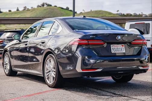 2025 BMW 530 xDrive