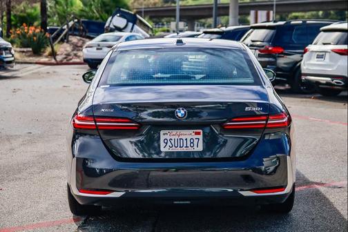 2025 BMW 530 xDrive