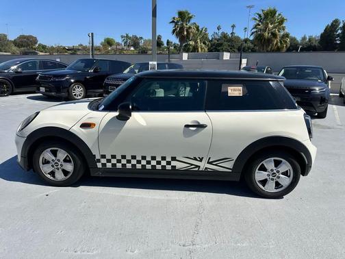 2014 MINI Hardtop Cooper