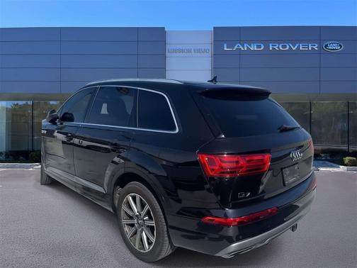 2019 Audi Q7 55 Premium Plus