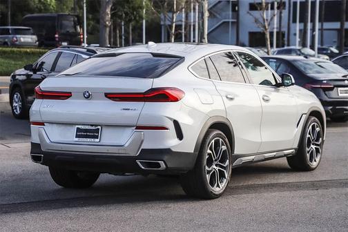 2021 BMW X6 xDrive40i