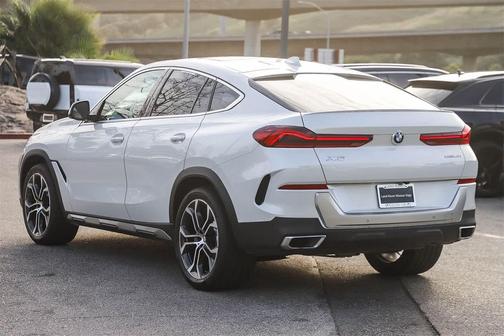 2021 BMW X6 xDrive40i