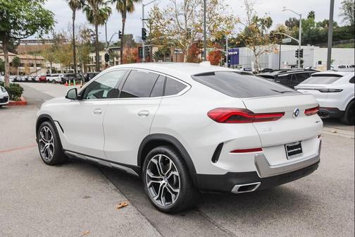 2021 BMW X6 xDrive40i