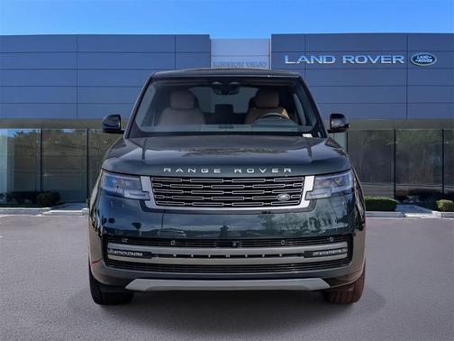 2026 Land Rover Range Rover P530 SE