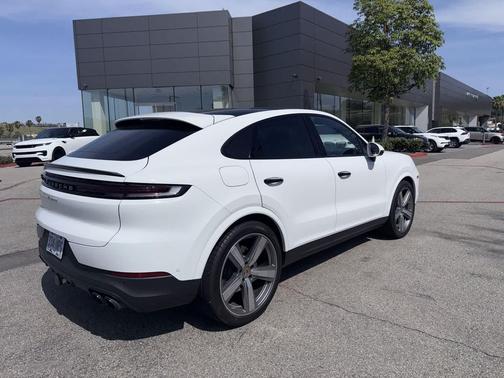 2024 Porsche Cayenne Cayenne