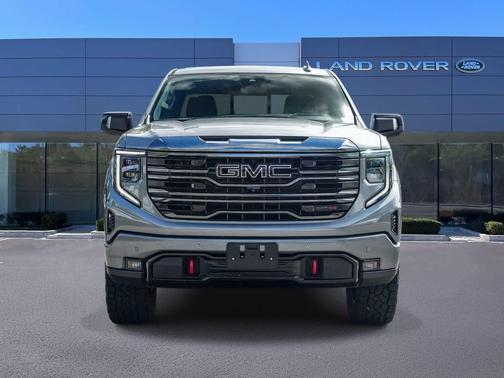 Sterling Metallic 2024 GMC Sierra 1500 AT4