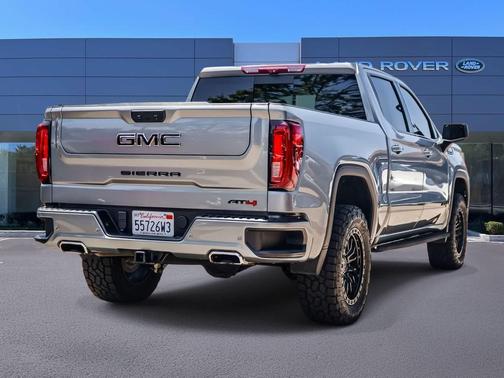 Sterling Metallic 2024 GMC Sierra 1500 AT4