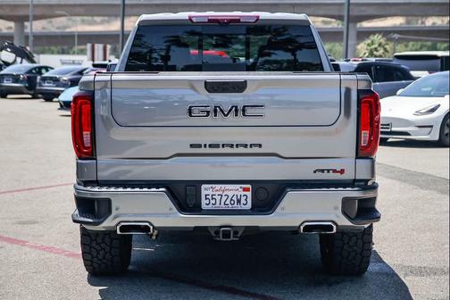 Sterling Metallic 2024 GMC Sierra 1500 AT4