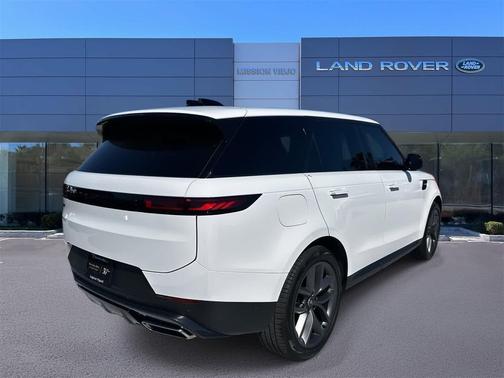 2024 Land Rover Range Rover Sport SE
