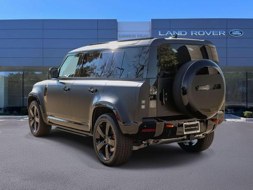 2026 Land Rover Defender P400 X