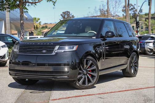 2024 Land Rover Range Rover P615 SV