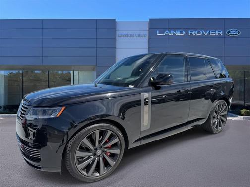2024 Land Rover Range Rover P615 SV