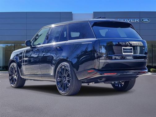 2026 Land Rover Range Rover P400 SE