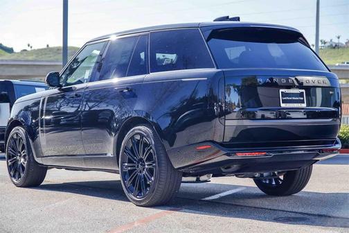 2026 Land Rover Range Rover P400 SE