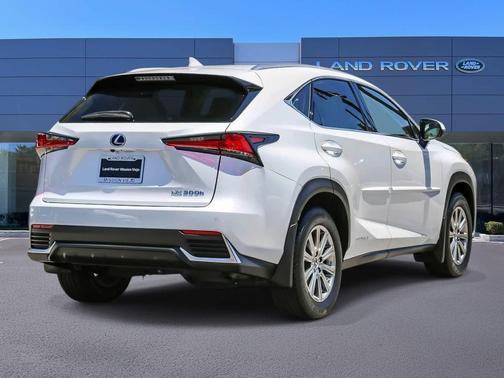 Eminent White Pearl 2019 Lexus NX 300h Base