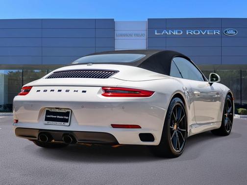 Carrara White Metallic 2019 Porsche 911 Carrera