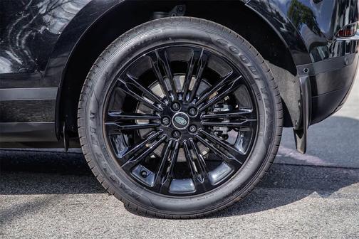 2025 Land Rover Range Rover Evoque Core S