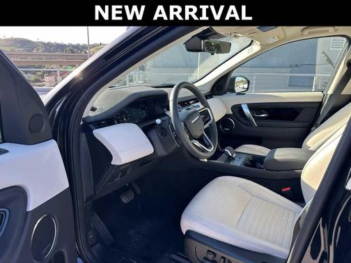 2025 Land Rover Discovery Sport S