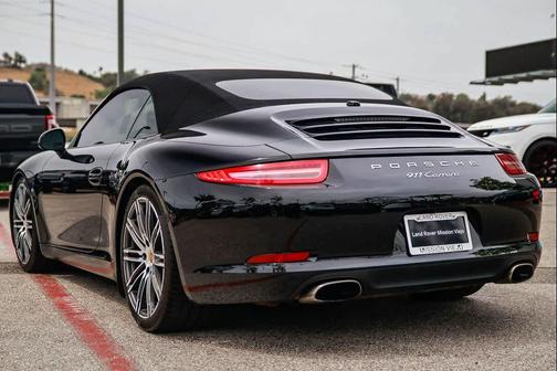2015 Porsche 911 Carrera