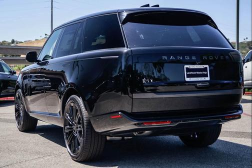 Black 2026 Land Rover Range Rover P400 SE