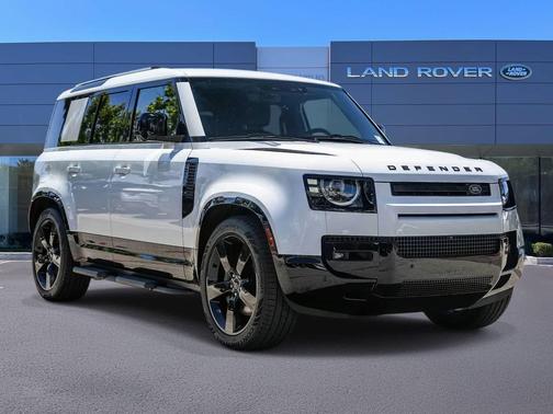 Fuji White 2026 Land Rover Defender P400 X-Dynamic SE