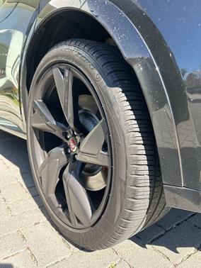 2022 Jaguar F-PACE SVR P550 AWD Automatic