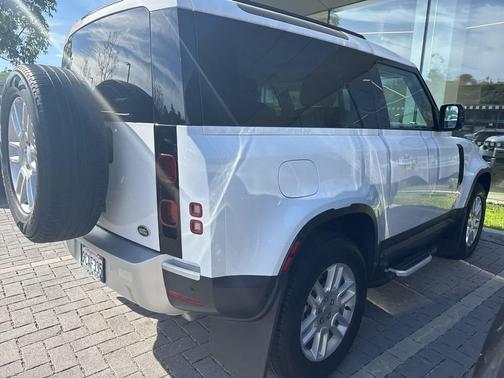 2023 Land Rover Defender 90 S