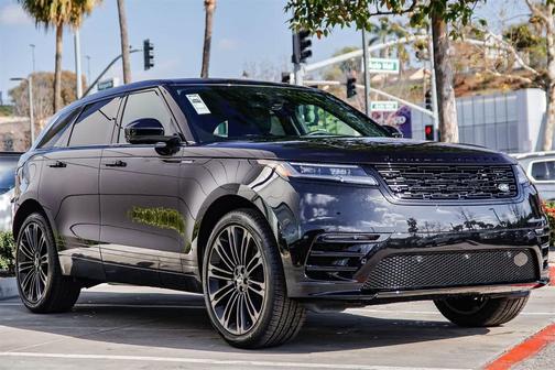 2026 Land Rover Range Rover Velar P250 SE R-Dynamic