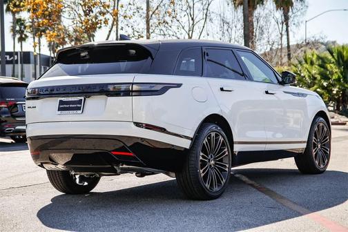 2026 Land Rover Range Rover Velar P400 Dynamic SE