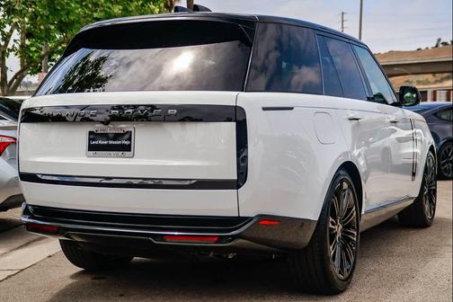 White 2026 Land Rover Range Rover P530 SE
