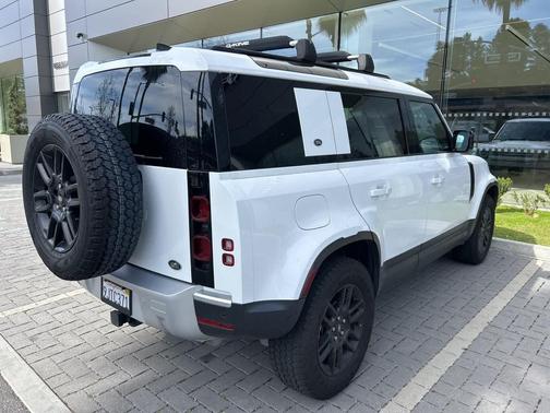 2023 Land Rover Defender 110 S