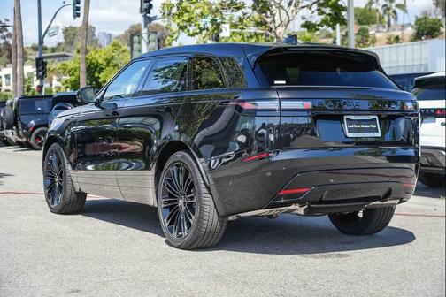 Santorini Black Metallic 2026 Land Rover Range Rover Velar P250 SE R-Dynamic