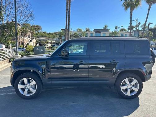 2025 Land Rover Defender 110 P400 S