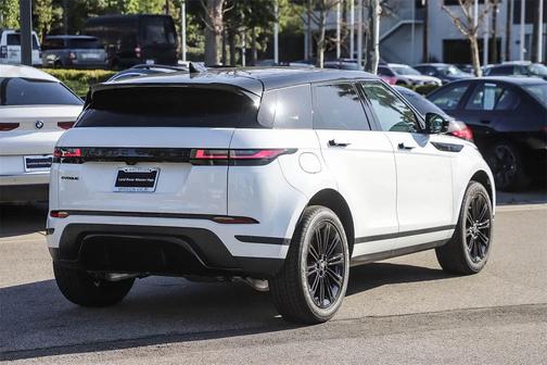 2026 Land Rover Range Rover Evoque Core S