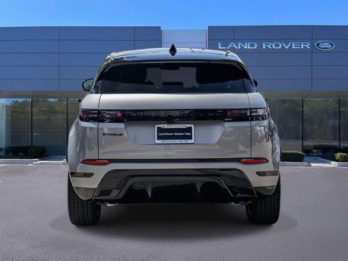 Seoul Pearl Silver Metallic 2026 Land Rover Range Rover Evoque Dynamic SE