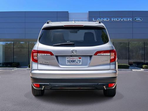 Lunar Silver Metallic 2022 Honda Pilot 2WD Special Edition