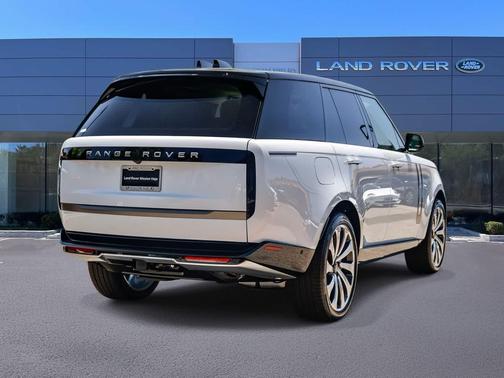 White 2026 Land Rover Range Rover P400 SE
