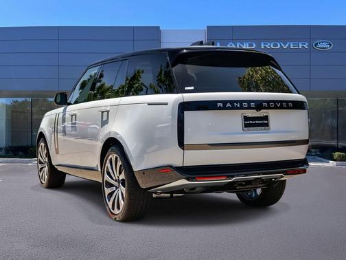 White 2026 Land Rover Range Rover P400 SE