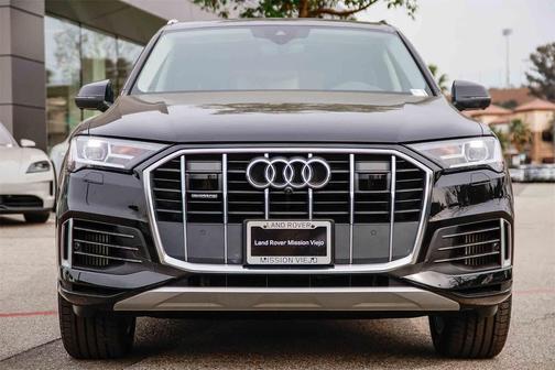 2022 Audi Q7 55 Premium Plus